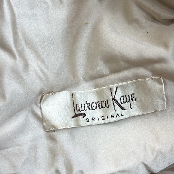 Vintage Robinson California  authentic fur over the shoulder coat.❤️ - Picture 7 of 17